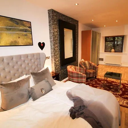 Angel Loft, Perfect Romantic Escape With View, On Windermere * Bowness-on-Windermere