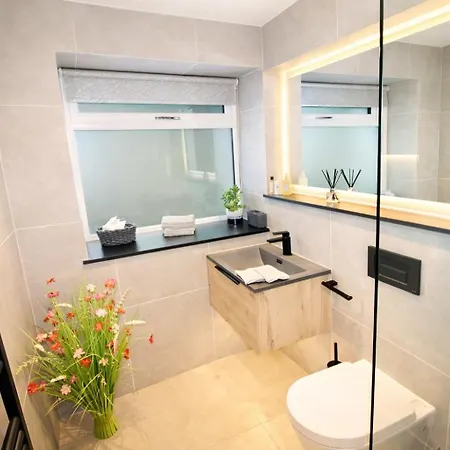 Angel Loft, Perfect Romantic Escape With View, On Windermere Bowness-on-Windermere