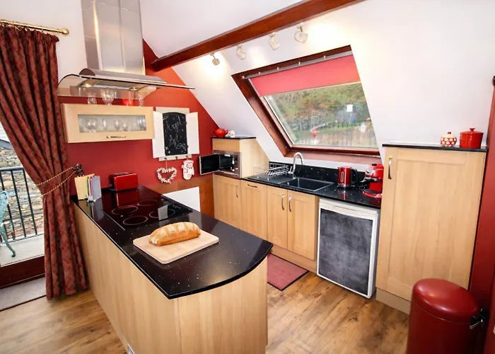 Holiday home Angel Loft, Perfect Romantic Escape With View, On Windermere *