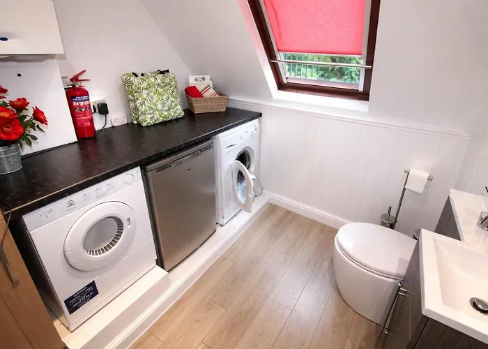 Angel Loft, Perfect Romantic Escape With View, On Windermere *