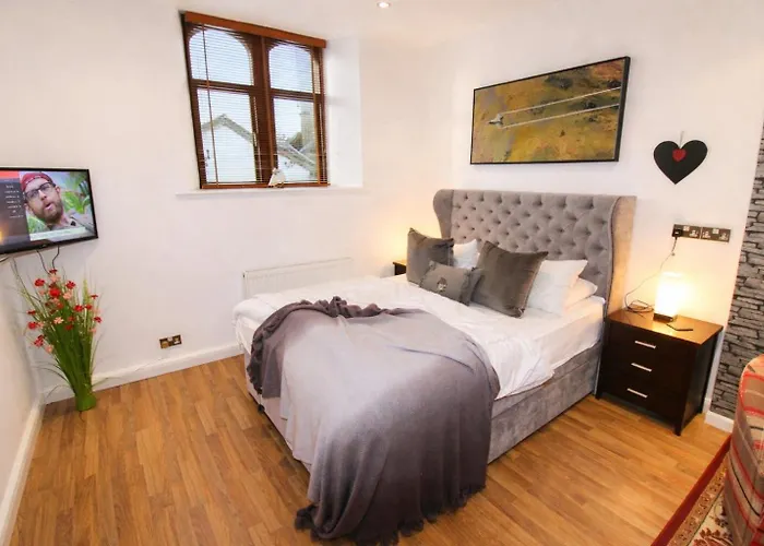 Angel Loft, Perfect Romantic Escape With View, On Windermere Holiday home *